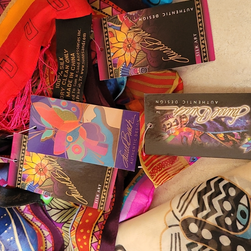 Bundle 🎁! NWT Laurel Burch bundle 5 pc set
